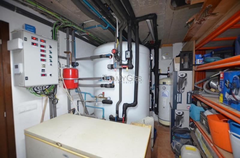 Foto 60628b22-651a-4e7b-aa33-28b365e512ee. Chalet mit heizung parking pool in Rosal (O)