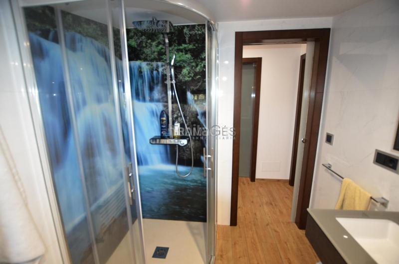 Foto 8dee0e4e-6f50-4858-a341-bae4328eb3b6. Chalet mit heizung parking pool in Rosal (O)