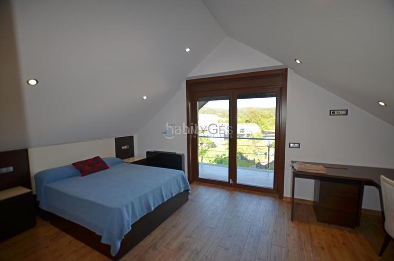 Foto b19421bc-c379-43ed-80c4-2bcd37159627. Chalet mit heizung parking pool in Rosal (O)