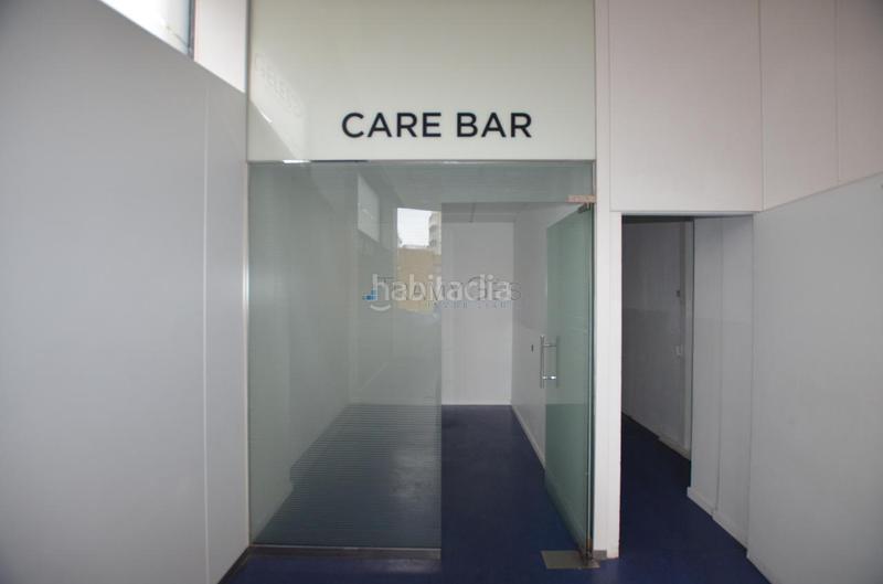 Foto 05628f5c-c3f1-4506-8ec1-642634443427. Alquiler local comercial en Plaza España - Corte Inglés Vigo