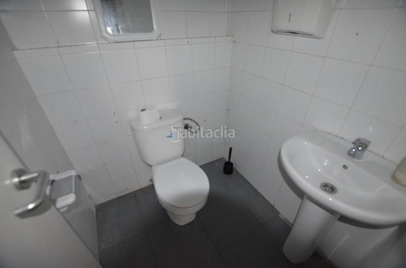 Foto 25a03305-f564-4305-bde7-3b0206bc61b9. Alquiler local comercial en Plaza España - Corte Inglés Vigo