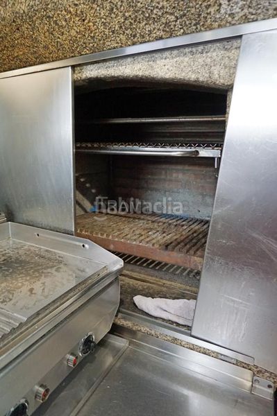 Foto c42076d3-fd07-47fe-aaca-a8b74a17bce0. Local comercial a Baiona