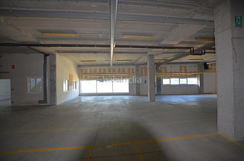 Foto 2b192b90-16e8-4522-bc8e-b5c34322bf5f. Nave industrial en Valadares - Beade Vigo