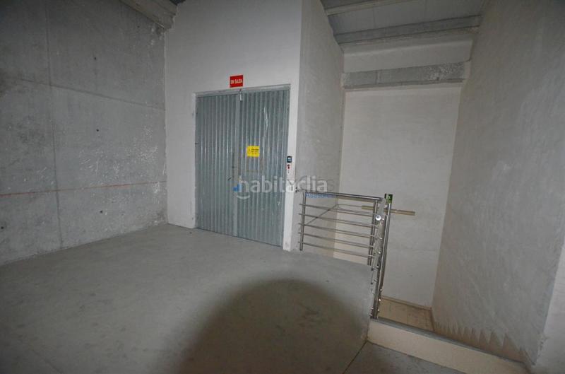 Foto bc91d78e-78b6-4f45-8de3-37e0ddbe4b93. Nave industrial en Valadares - Beade Vigo