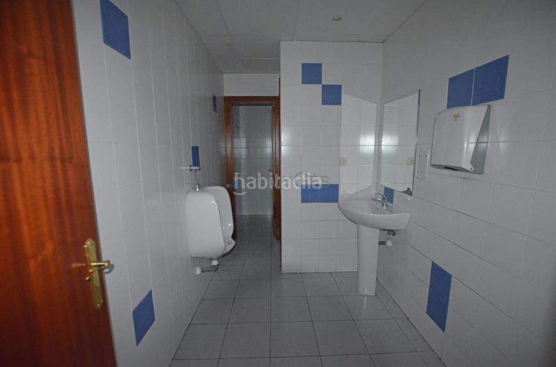 Foto df8ad37c-46b0-4116-aa0f-13d40682162b. Nave industrial en Valadares - Beade Vigo