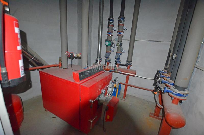 Foto f1c9773c-2d8c-4676-9614-7eafdf230383. Nave industrial en Valadares - Beade Vigo