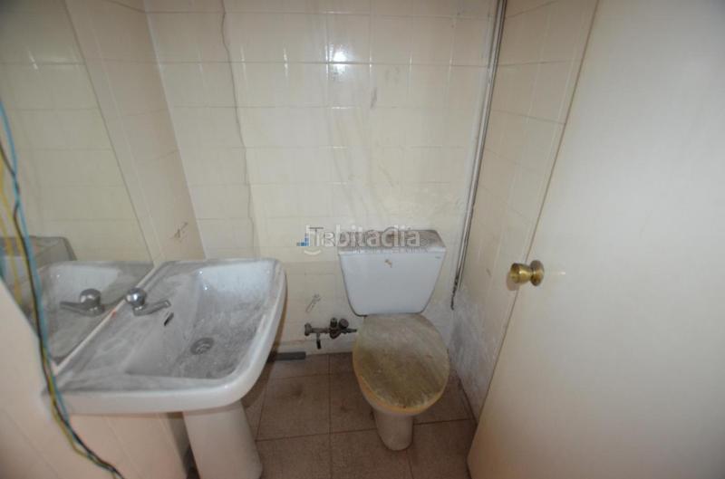 Foto efc99d8c-723c-46c1-a79b-3701908ea028. Alquiler local comercial en Plaza Independencia Vigo