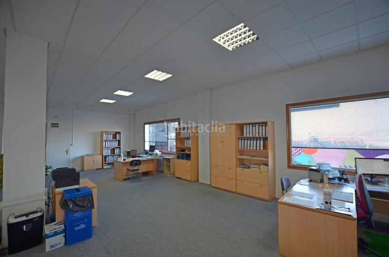 Foto efe39ce3-2843-4285-95f0-6e37c872ff6c. Business premise in Berbés - Peritos Vigo