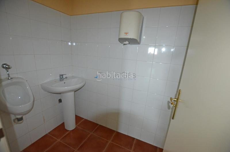 Foto 2100d407-ae63-4ea2-b236-623887aa5566. Geschäftsraum in Berbés - Peritos Vigo