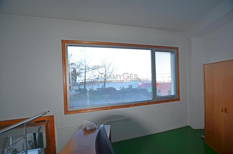 Foto 80a3505b-dd5c-4611-8252-e1f8ee87bca4. Local commercial dans Berbés - Peritos Vigo