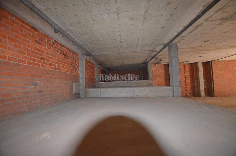 Foto fd5df6ba-d975-4700-b53d-e939c95c3f0b. Local comercial a Tomiño