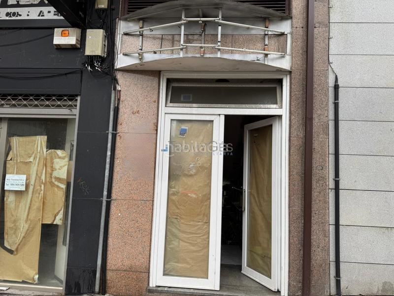 Foto bd2eac02-8fb4-4628-b73d-d83f946e6f05. Local comercial en Plaza España - Corte Inglés Vigo