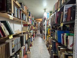 Local commercial à RUA HERNAN CORTES