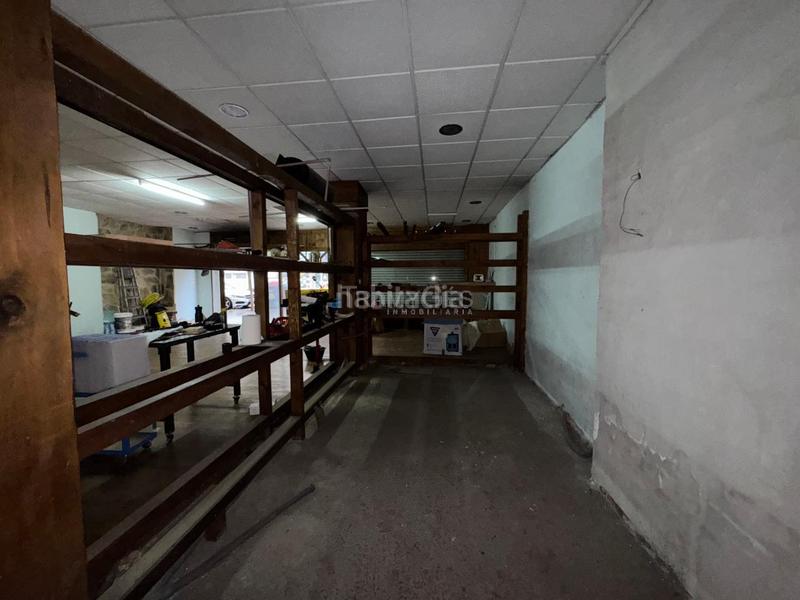 Foto c9712478-cca9-46e9-b8a3-e572dd823bc7. Local comercial en As Travesas - Balaidos Vigo