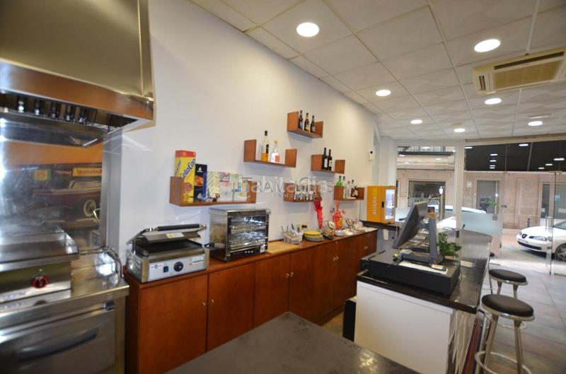 Foto 1f6acb6f-60d4-41b0-aada-6780423413e5. Local comercial en Tui