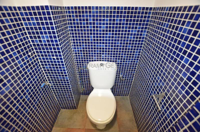 Foto 7d6c2d98-c83e-4de9-9e19-38e52c2f8797. Local comercial en Tui