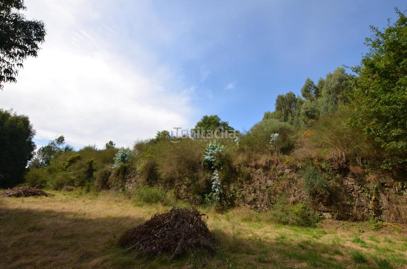 Foto 1495b5ee-bcda-4b54-87ad-6e3082966f43. Terreno residencial en Arbo