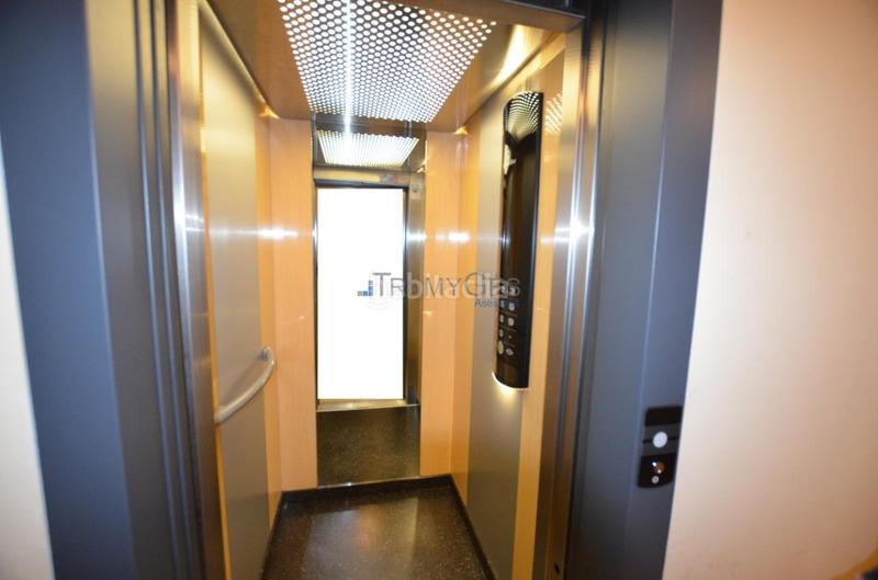 Foto 90324d85-2fb5-4221-bb59-31cb2ebf7c55. Posto auto in Centro - Areal Vigo