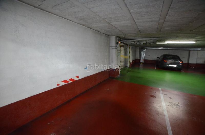 Foto 09e6a4f1-7790-424e-a954-88c2b5cda7d8. Aparcament cotxe a O Castro Vigo