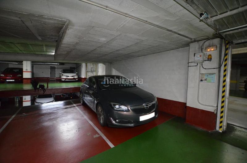 Foto 129a335b-a286-4ca6-bf8f-67b6dd035362. Aparcament cotxe a O Castro Vigo