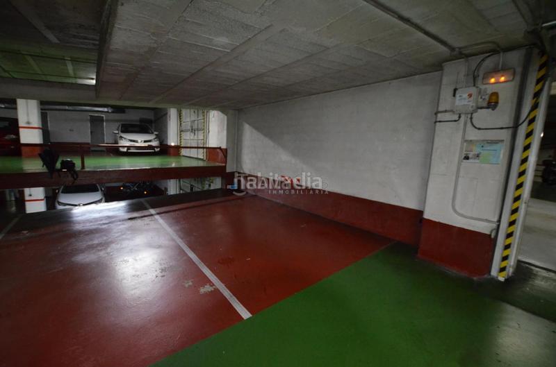 Foto ddbf9cc3-2a8b-4858-9c7b-a94724d80e43. Aparcament cotxe a O Castro Vigo