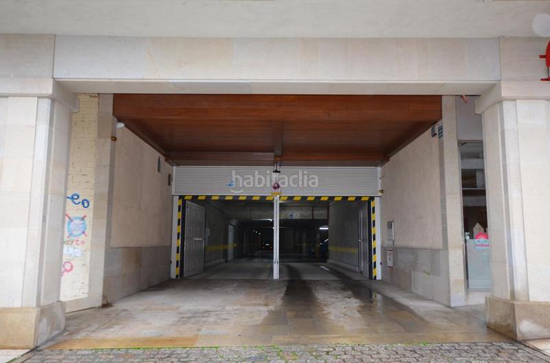 Foto b756cedb-17b3-4033-8ad8-65c5f824b4a7. Parking coche en O Castro Vigo