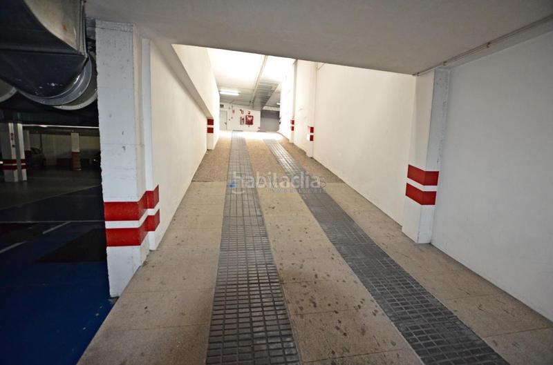 Foto 2ab34943-721b-4048-a1f9-29cfb6949c7b. Parking coche en Guarda (A)