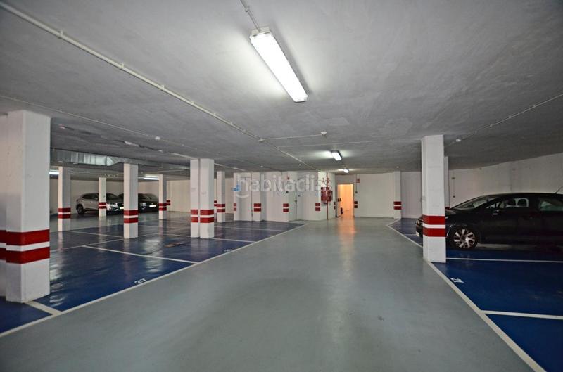 Foto 9a0c8ae1-a92c-4e34-b372-e7aa2c9157cf. Parking coche en Guarda (A)