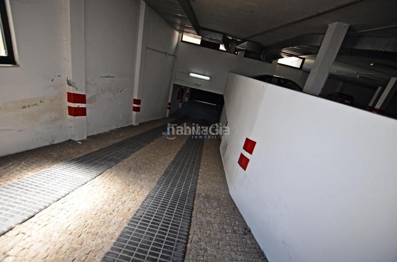 Foto a397fc7a-4048-4c99-b93a-4bf1fbf11061. Parking coche en Guarda (A)