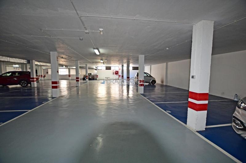 Foto de3841d7-db49-455c-8b20-e77ed0576889. Parking coche en Guarda (A)