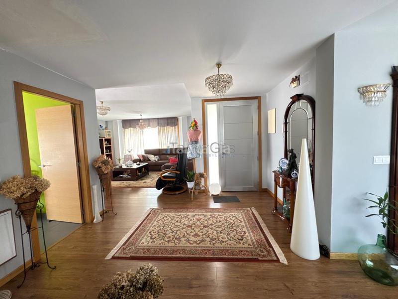 Foto 2ad629d3-7e11-4efa-97fa-dea73409f999. Chalet en Darbo Cangas