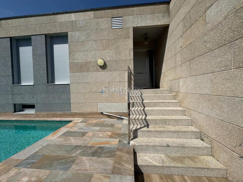 Foto afc9b384-c7bc-4107-b349-7acb3fef96ce. Chalet en Darbo Cangas