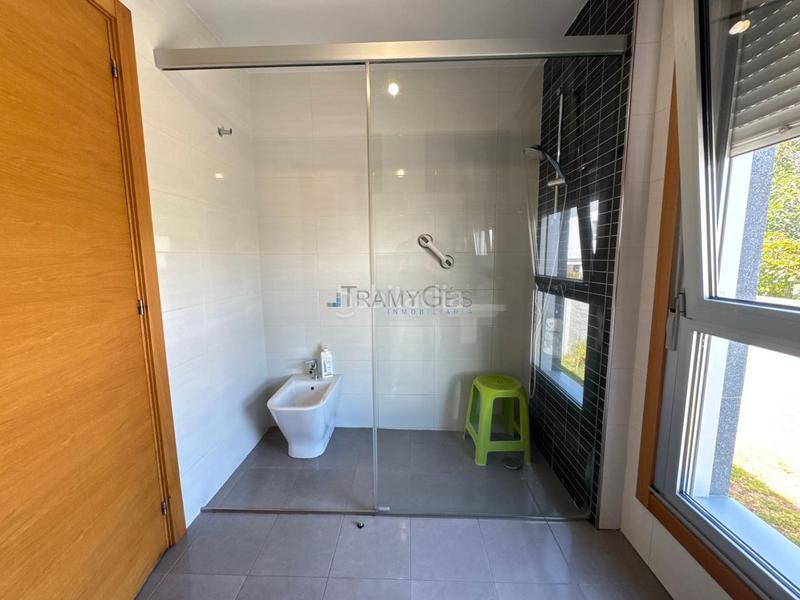 Foto 06b17132-912c-4a5c-afba-09dea0bc8581. Chalet avec chauffage parking dans Darbo Cangas