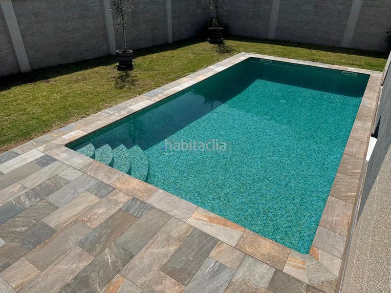 Foto 14317c1e-c376-404d-bf65-798a338ecb2b. Xalet amb calefacció aparcament a Darbo Cangas