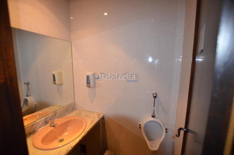 Foto d6e55190-8875-4e7e-85eb-0b258b769c40. Rent business premise in Centro - Areal Vigo