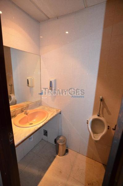 Foto 2e50d223-8e19-4c30-b804-1af7bd8143eb. Location local commercial dans Centro - Areal Vigo