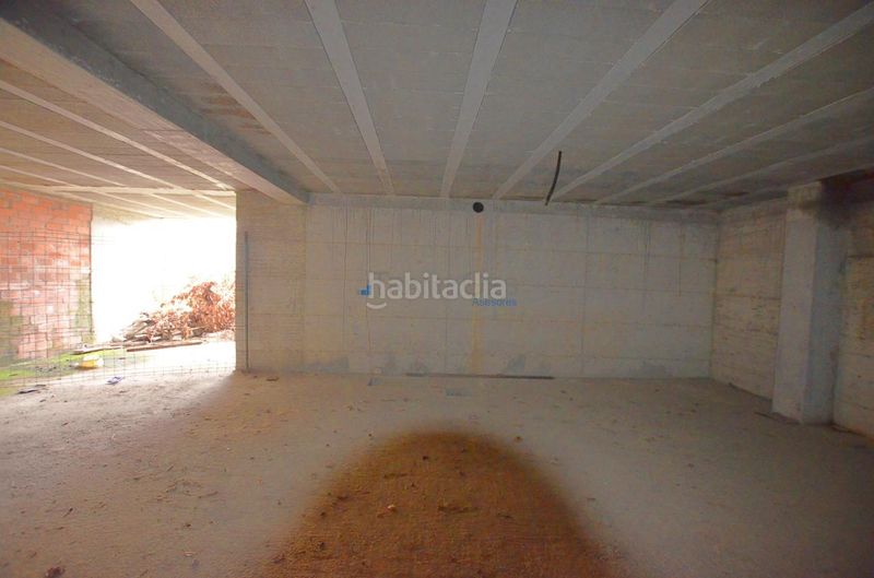 Foto bf3bf0a1-054a-462d-962f-d4fa601eda67. Casa aparellada amb aparcament a Moaña