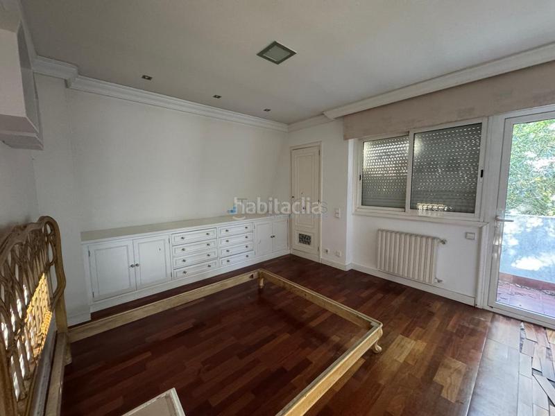 Foto 44bc16cc-e2b3-4249-b6ba-d5005292e97a. Chalet with heating parking in Plaza España - Corte Inglés Vigo