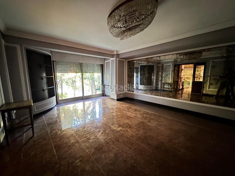 Foto 77919e2b-393c-4097-b81c-ede2827c7613. Chalet con riscaldamento parcheggio in Plaza España - Corte Inglés Vigo