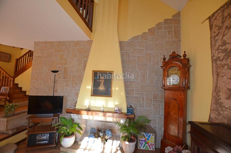 Foto 0c4e0ef7-fd21-47dc-b2e9-73f7502ee324. Chalet con riscaldamento parcheggio piscina in Tomiño