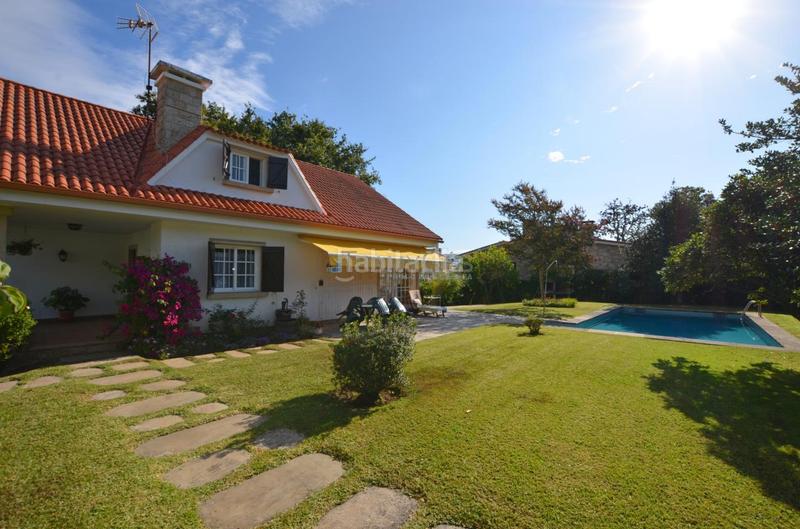 Foto 56fdafe9-889e-4a80-8ba1-6bf3fa9c6b09. Chalet con riscaldamento parcheggio piscina in Tomiño