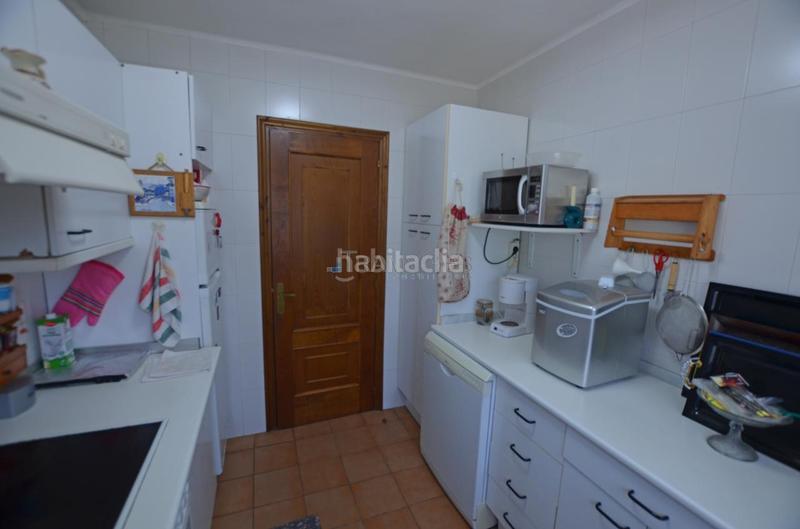 Foto 7409c39a-c638-4335-a5f6-03a006199b99. Chalet con riscaldamento parcheggio piscina in Tomiño