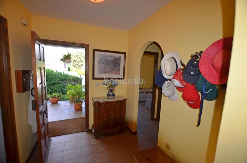 Foto 75d37c60-73f6-40ea-ae90-594f77c54ea9. Chalet con riscaldamento parcheggio piscina in Tomiño