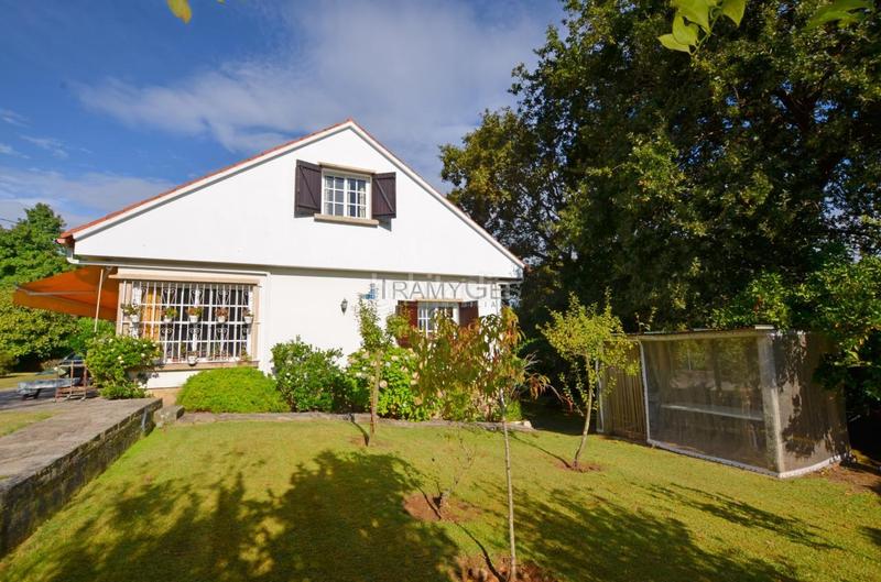 Foto a2a02d41-198b-41e1-ac28-64a1de890687. Chalet con riscaldamento parcheggio piscina in Tomiño