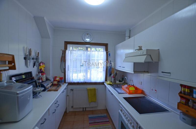 Foto b3d44906-a0e5-444f-a14c-cdd1087d3371. Chalet con riscaldamento parcheggio piscina in Tomiño