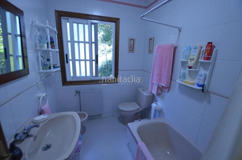 Foto cfb4b026-8d31-4b22-a236-d21ccdf7b353. Chalet con riscaldamento parcheggio piscina in Tomiño
