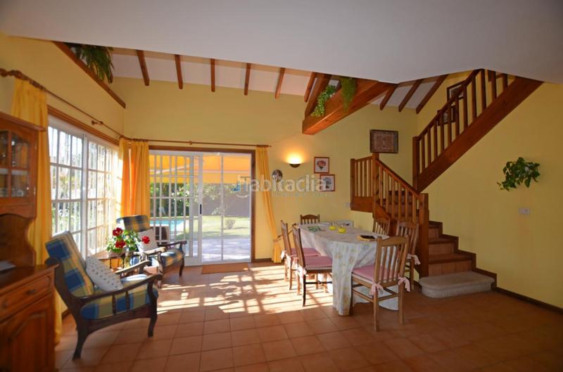 Foto d73f638f-7902-4a7e-88d0-f12d6267c849. Chalet con riscaldamento parcheggio piscina in Tomiño