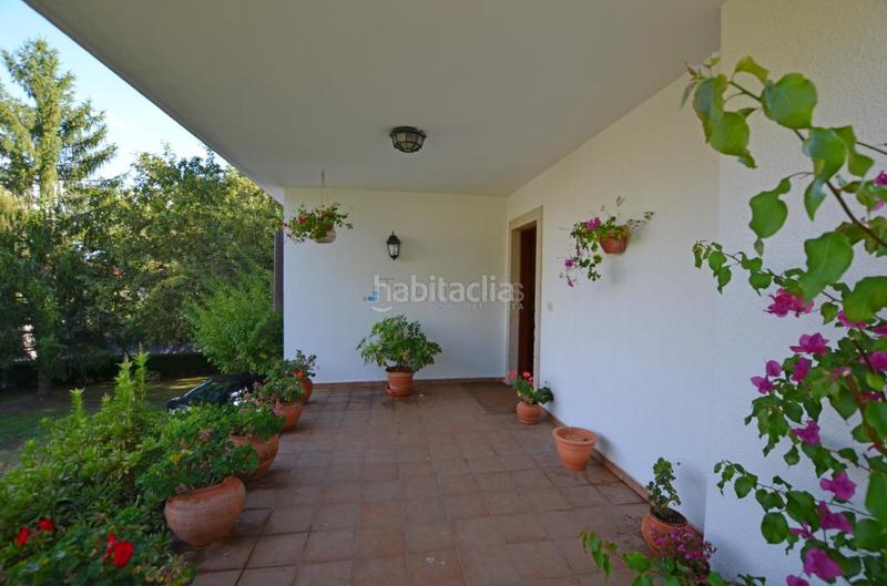 Foto f6bcf6e0-e7d7-4944-a5f9-6992dd1a8759. Chalet con riscaldamento parcheggio piscina in Tomiño