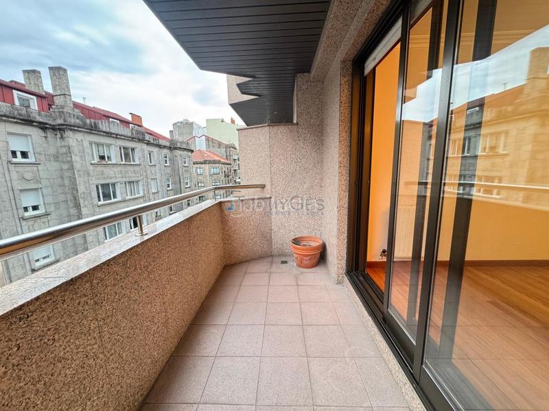 Foto 3980c561-abb6-44bc-a92c-b4a3f8ee85b6. Appartement avec chauffage parking dans Plaza España - Corte Inglés Vigo