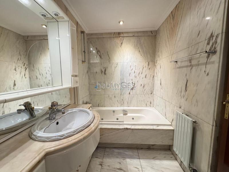 Foto 430d1801-7d01-41b9-9610-f28d24f5934f. Appartement avec chauffage parking dans Plaza España - Corte Inglés Vigo